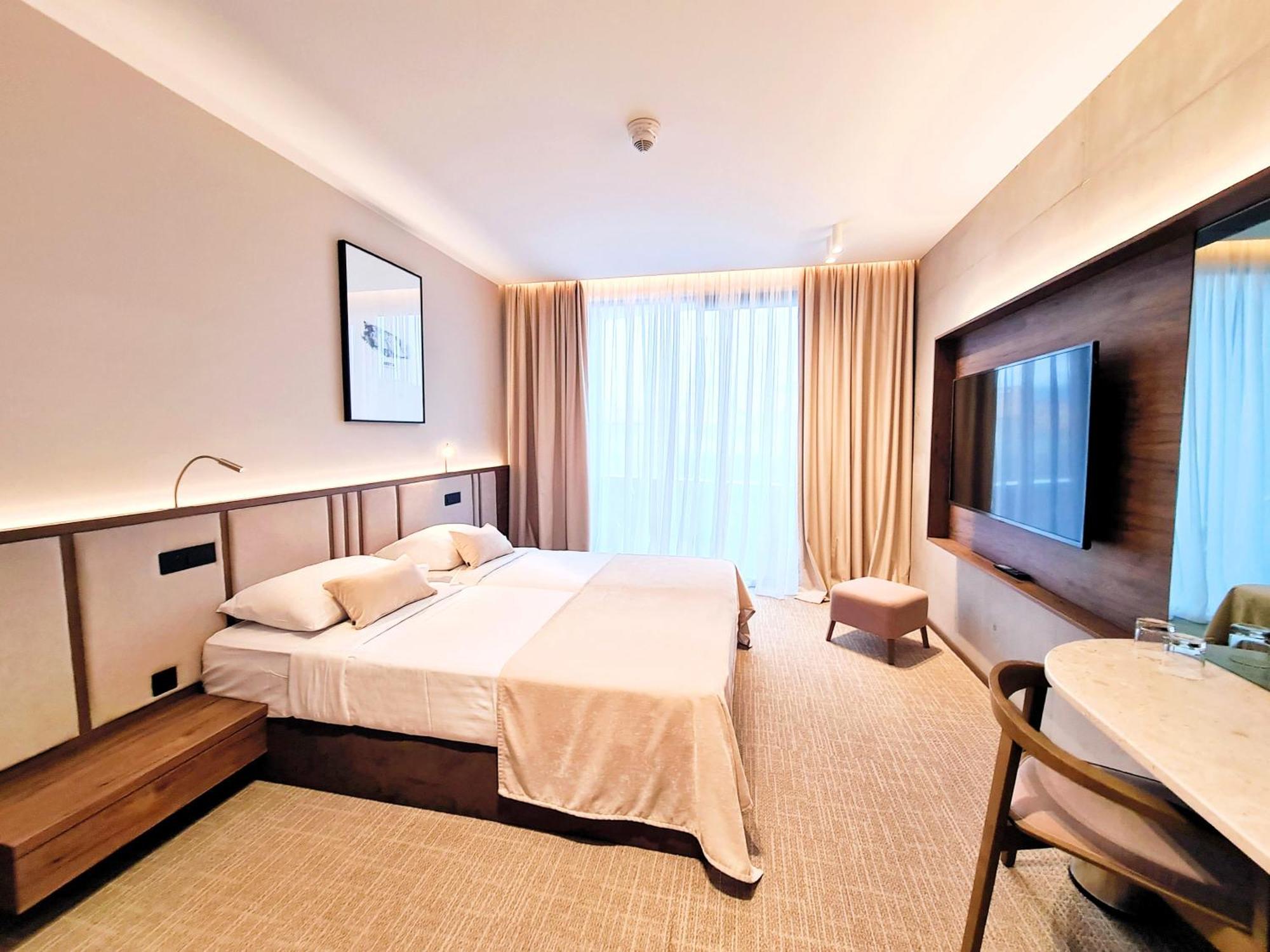 Grand Hotel View Postira Habitación foto