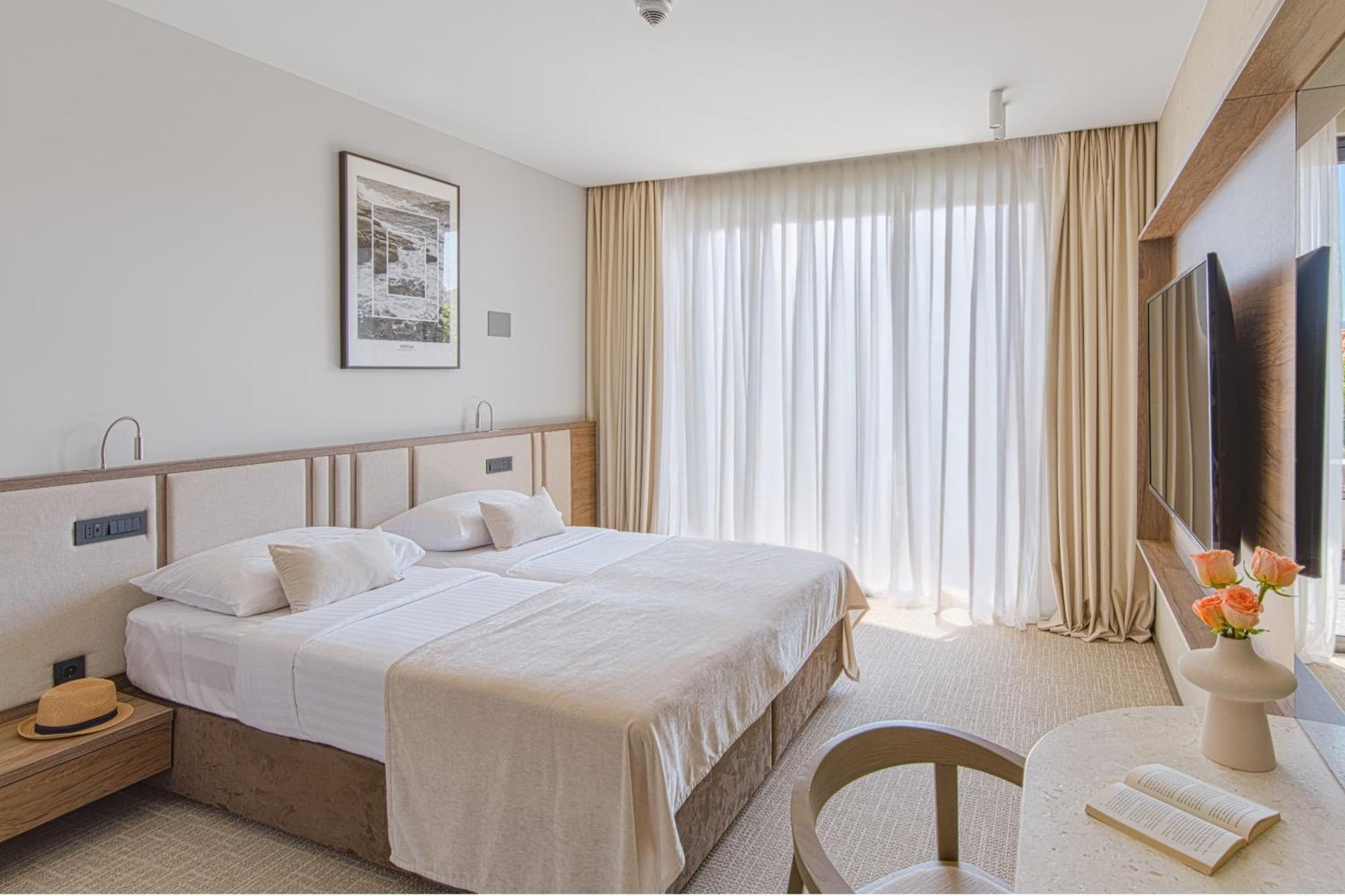 Grand Hotel View Postira Habitación foto